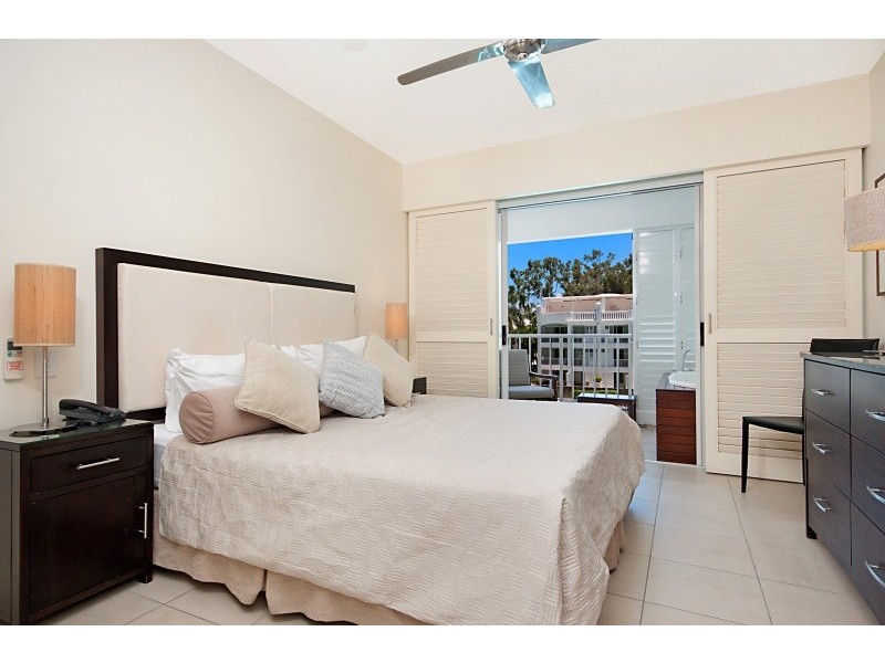 123 Williams Esplanade, Palm Cove QLD 4879