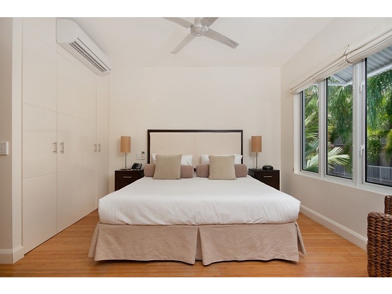 123 Williams Esplanade, Palm Cove QLD 4879