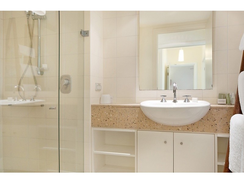 123 Williams Esplanade, Palm Cove QLD 4879