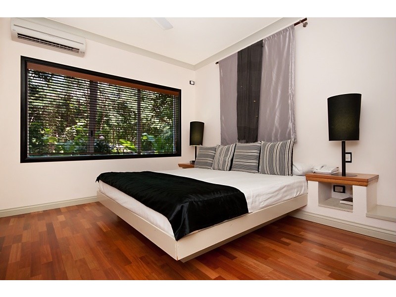 1-9 Veivers Road, Palm Cove QLD 4879