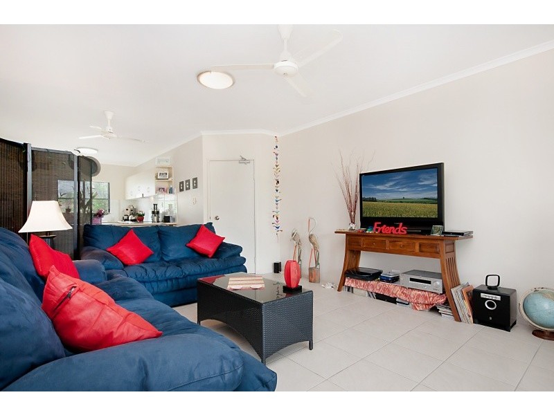 Unit 8/12 Oyster Court, Trinity Beach QLD 4879