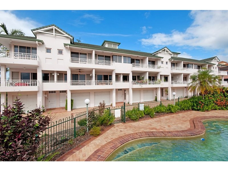 Unit 2/269 The Esplanade, Cairns City QLD 4870