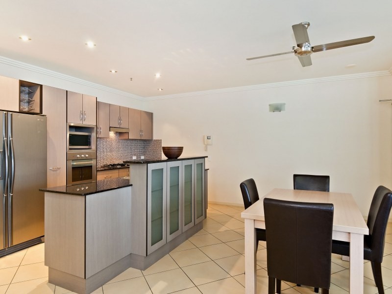 Unit 601/25 Wharf Street, Cairns City QLD 4870