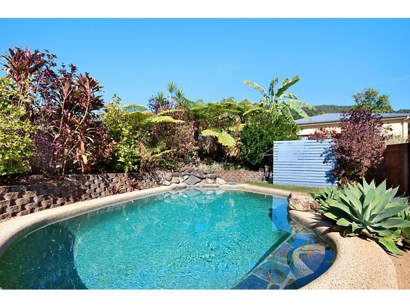 18 Kestrel Street, Bayview Heights QLD 4868