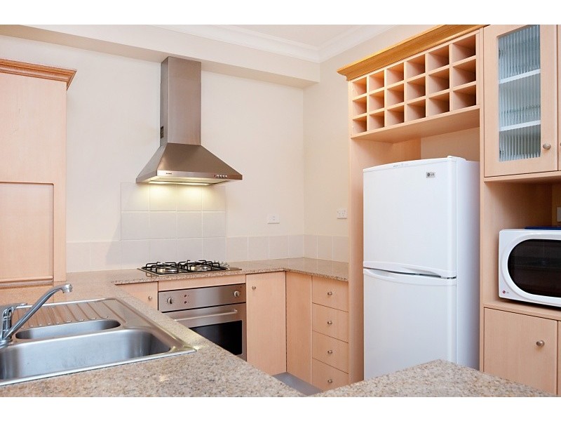 Unit 1614/2 Greenslopes Street, North Cairns QLD 4870