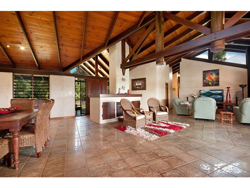 5 Vance Close, Tinaroo QLD 4872