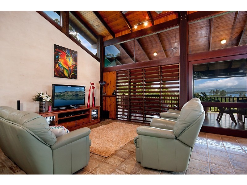 5 Vance Close, Tinaroo QLD 4872