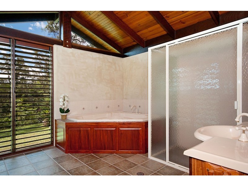 5 Vance Close, Tinaroo QLD 4872