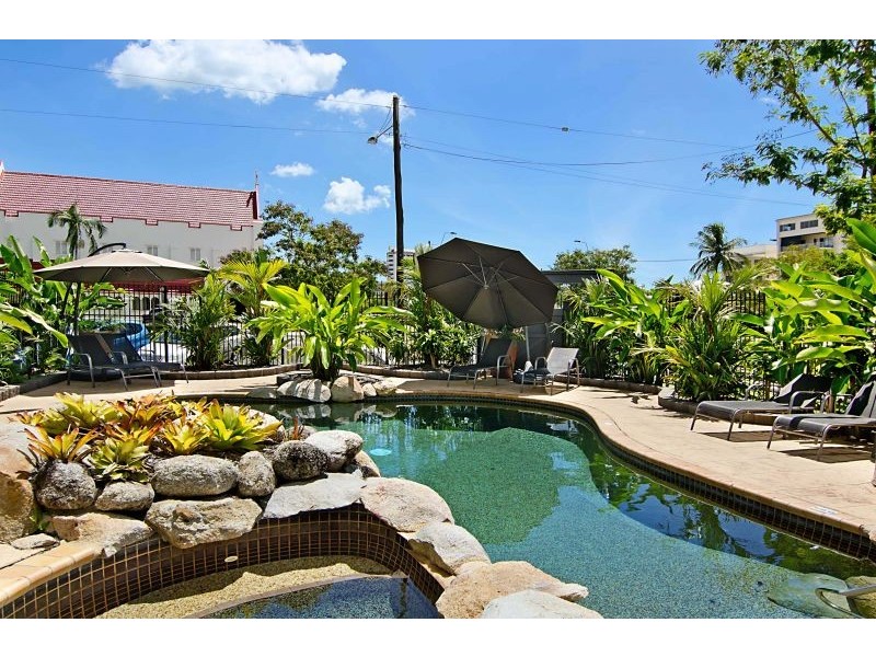 175 Lake Street, Cairns City QLD 4870