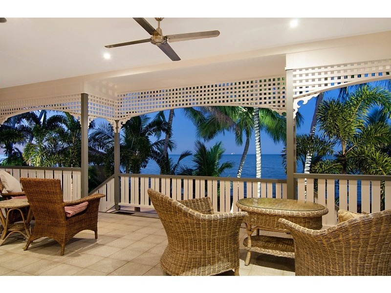22 – 24 Hibiscus Lane, Holloways Beach QLD 4878