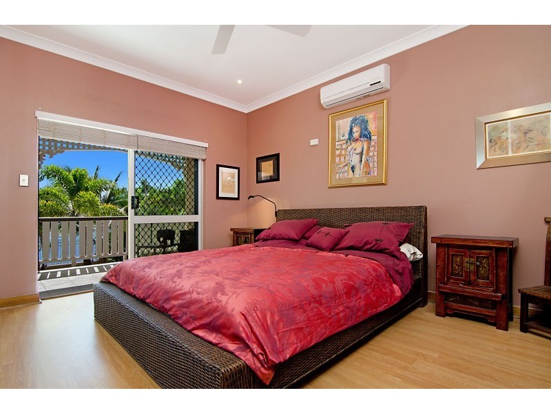 22 – 24 Hibiscus Lane, Holloways Beach QLD 4878