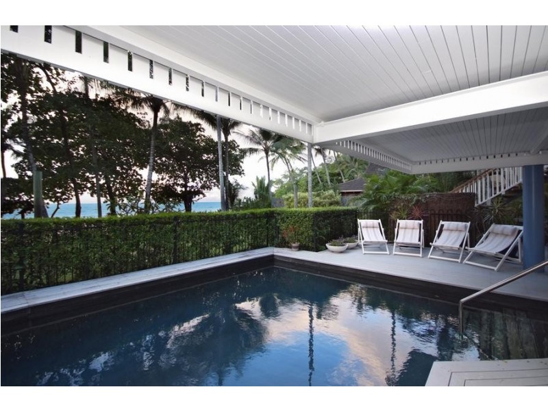 8 – 10 Peacock Street, Trinity Beach QLD 4879