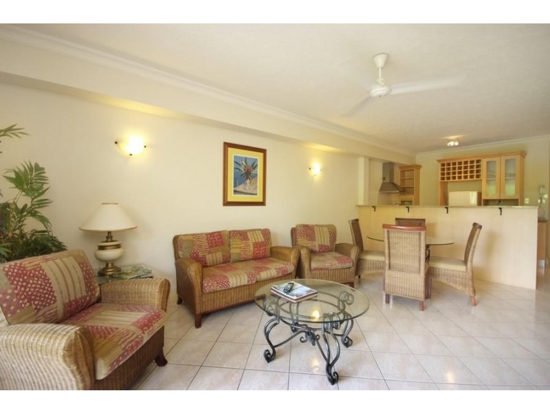 Unit 1410/2 Greenslopes Street, Cairns QLD 4870