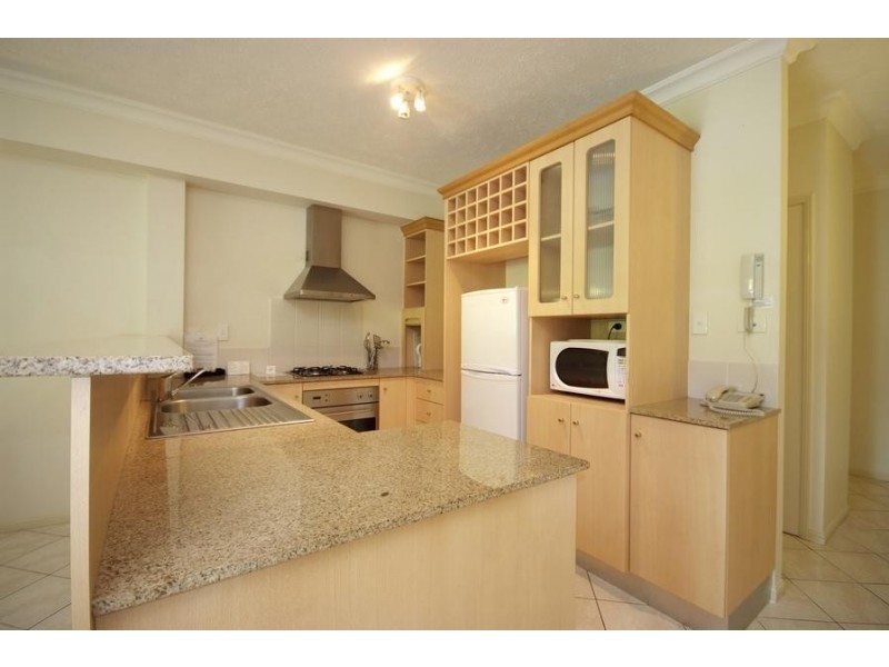 Unit 1410/2 Greenslopes Street, Cairns QLD 4870