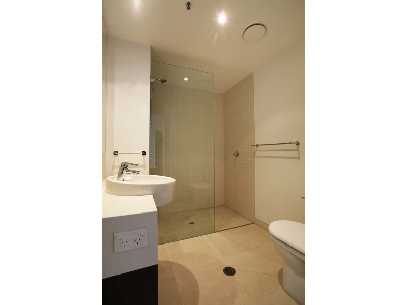 Unit 328 / 329/1 Marlin Parade, Cairns City QLD 4870