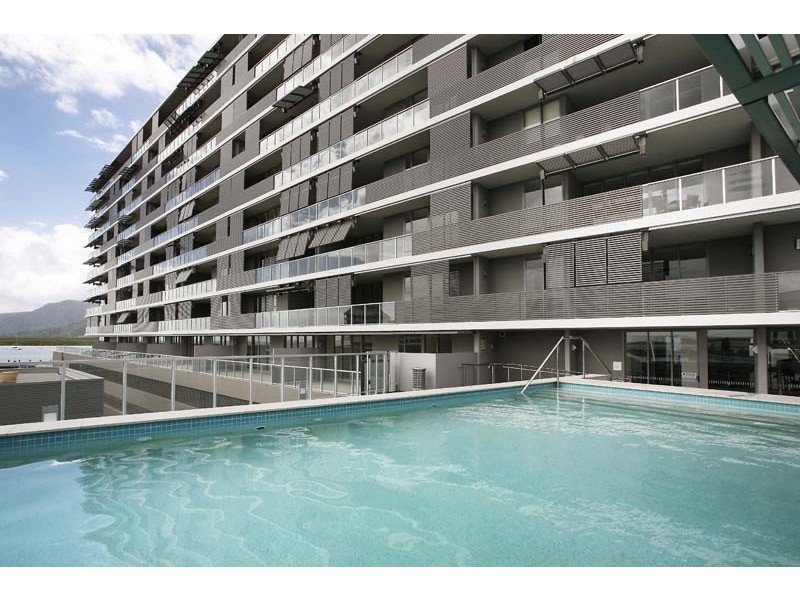 Unit 328 / 329/1 Marlin Parade, Cairns City QLD 4870