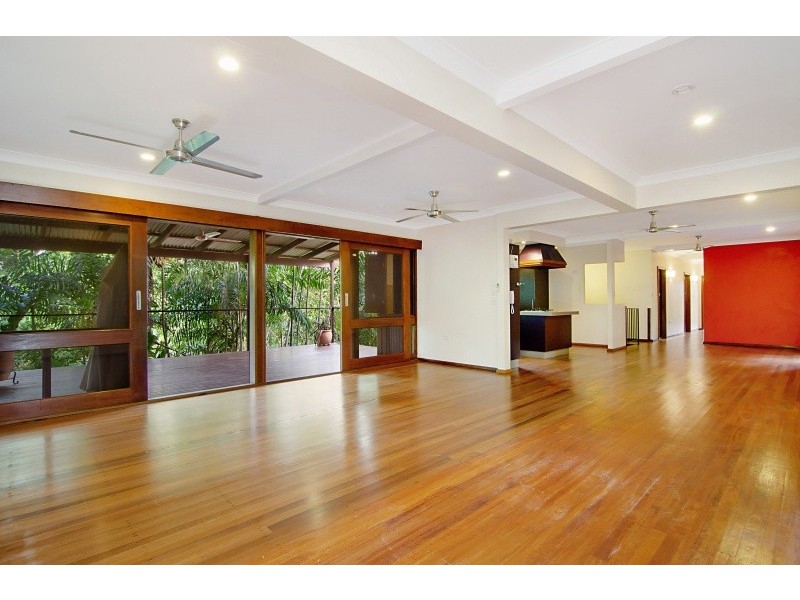 28 Bellevue Crescent, Edge Hill QLD 4870