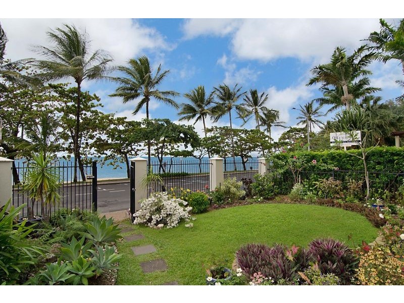 37 Vasey Esplanade, Trinity Beach QLD 4879