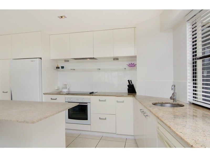 37 Vasey Esplanade, Trinity Beach QLD 4879