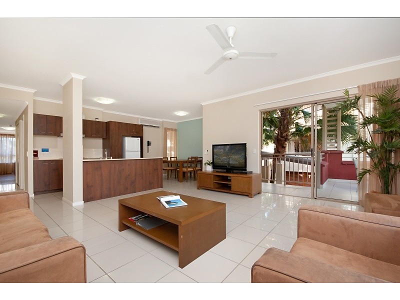 49 Williams Esplanade, Palm Cove QLD 4879