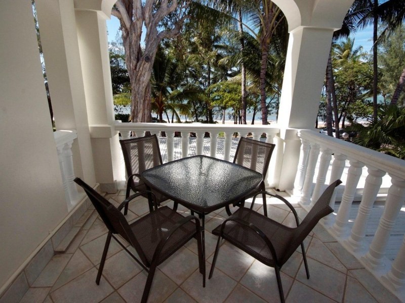 95 – 97 Williams Esplanade, Palm Cove QLD 4879