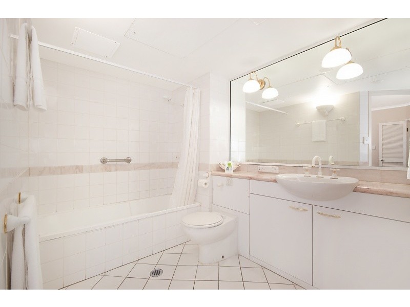 62 Abbott Street, Cairns City QLD 4870