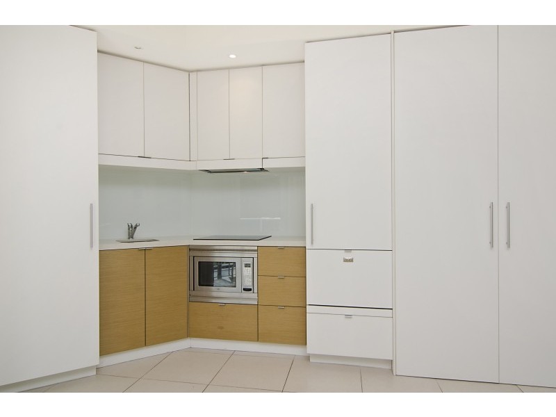 Unit 27/201 Lake Street, Cairns City QLD 4870