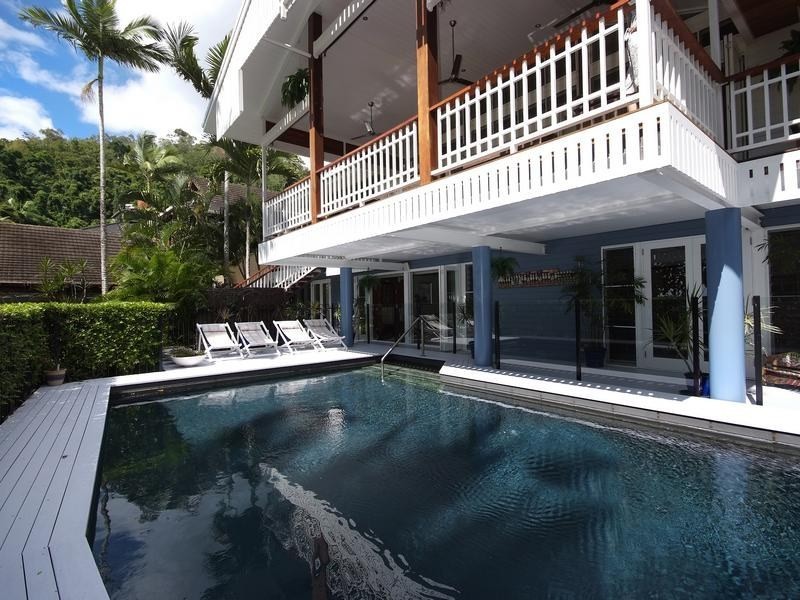 8 – 10 Peacock Street, Trinity Beach QLD 4879