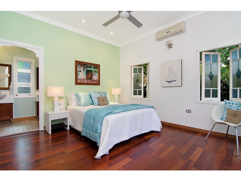 24 Junction Street, Edge Hill QLD 4870