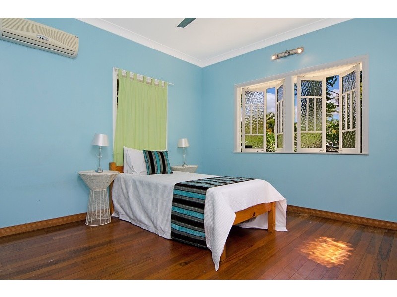 24 Junction Street, Edge Hill QLD 4870