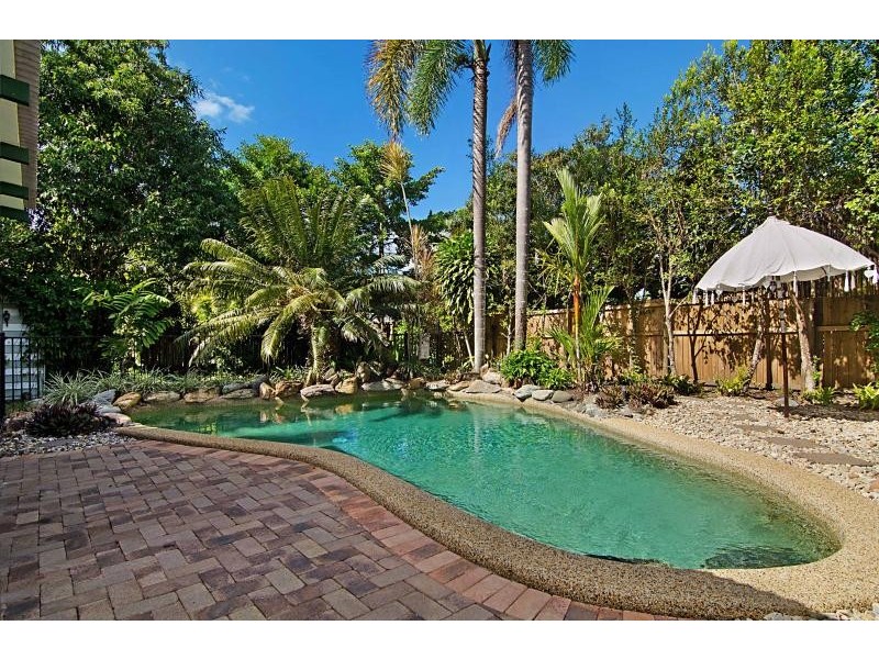 24 Junction Street, Edge Hill QLD 4870