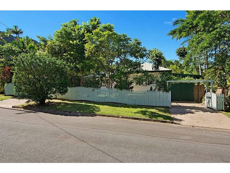 24 Junction Street, Edge Hill QLD 4870