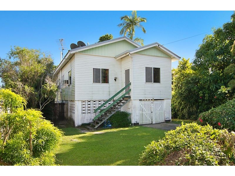 34 Old Smithfield Road, Freshwater QLD 4870