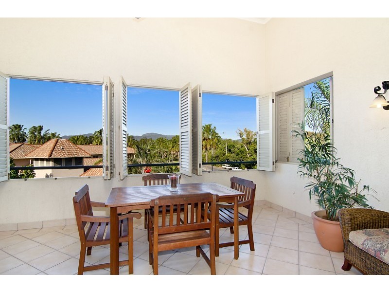 Unit 820/2 Greenslopes Street, Cairns North QLD 4870