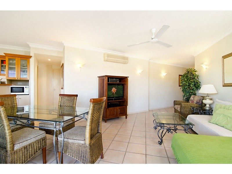 Unit 820/2 Greenslopes Street, Cairns North QLD 4870