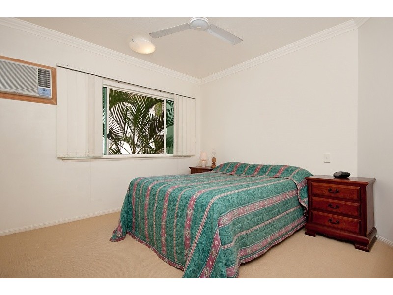 27 Sims Esplanade, Cairns QLD 4870