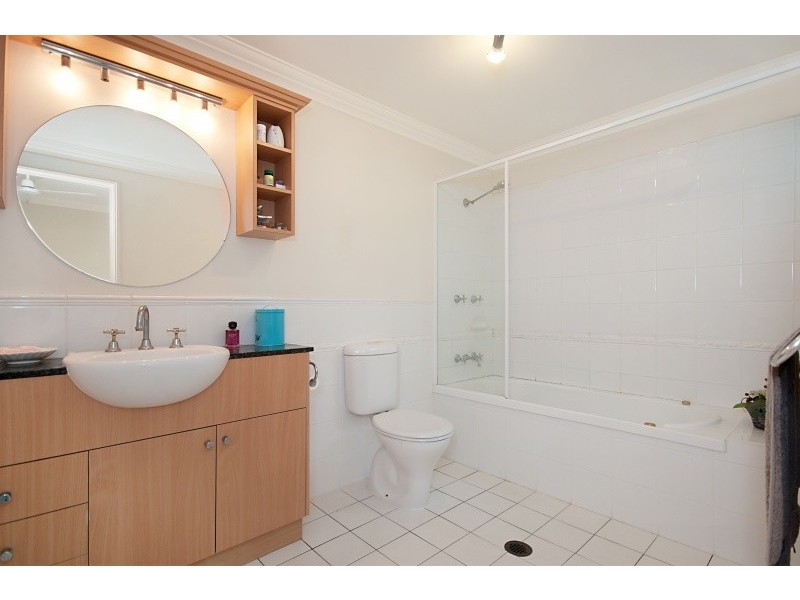 27 Sims Esplanade, Cairns QLD 4870