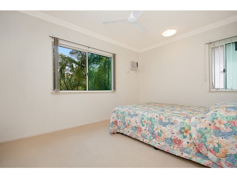 27 Sims Esplanade, Cairns QLD 4870