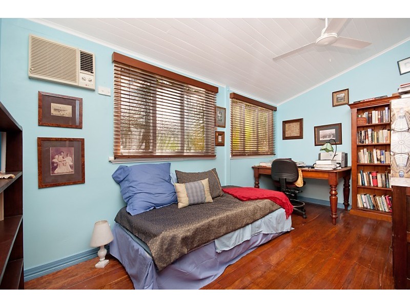 10 Pyne Street, Edge Hill QLD 4870