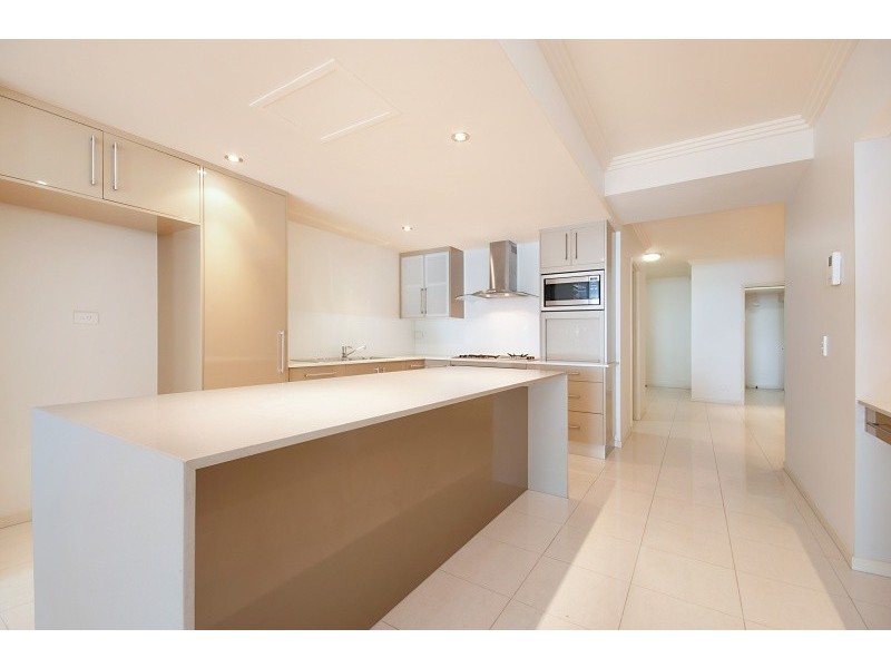79-83 Williams Esplanade, Palm Cove QLD 4879