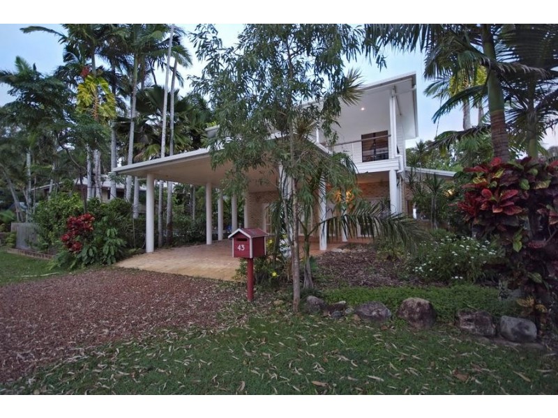 43 Arlington Esplanade, Clifton Beach QLD 4879