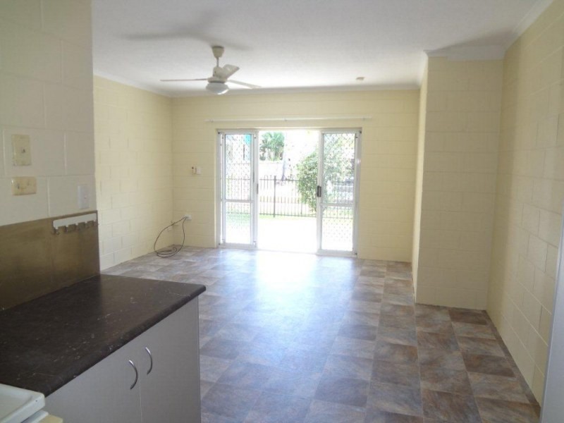 Unit 19/52 Pease Street, Cairns QLD 4870