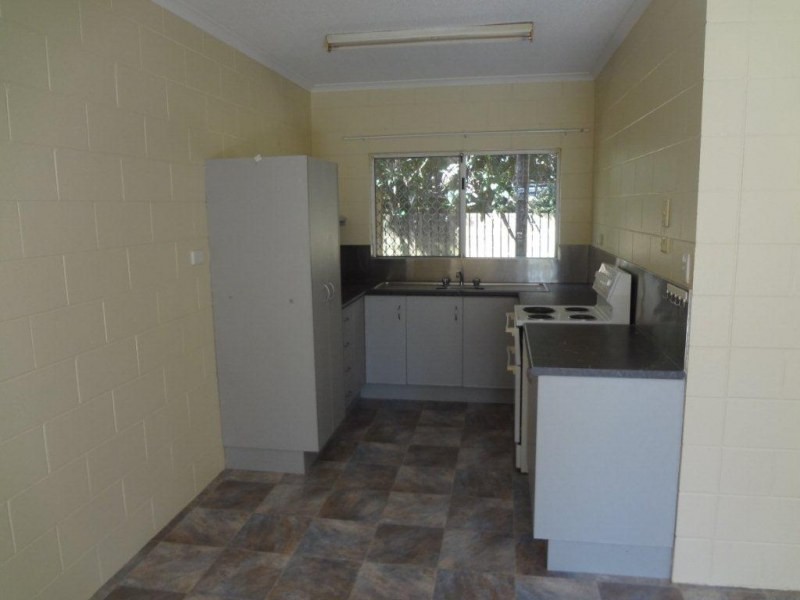 Unit 19/52 Pease Street, Cairns QLD 4870
