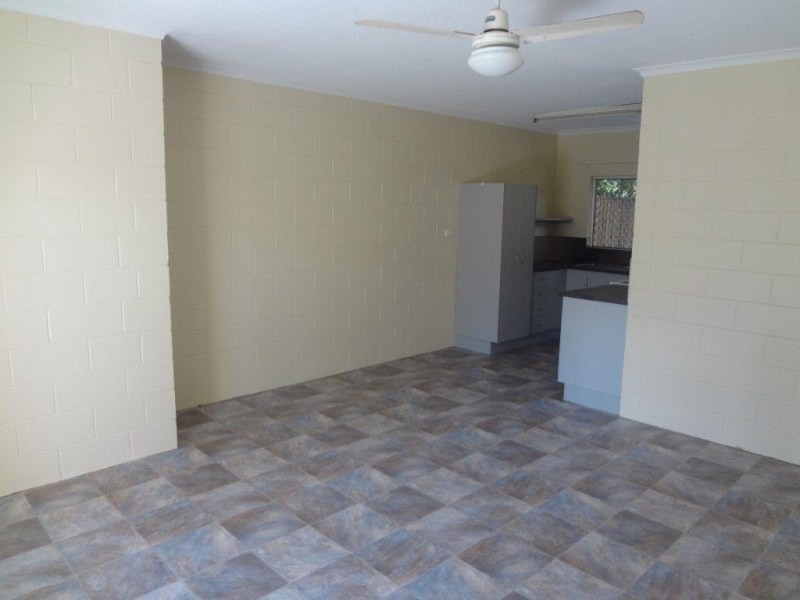 Unit 19/52 Pease Street, Cairns QLD 4870