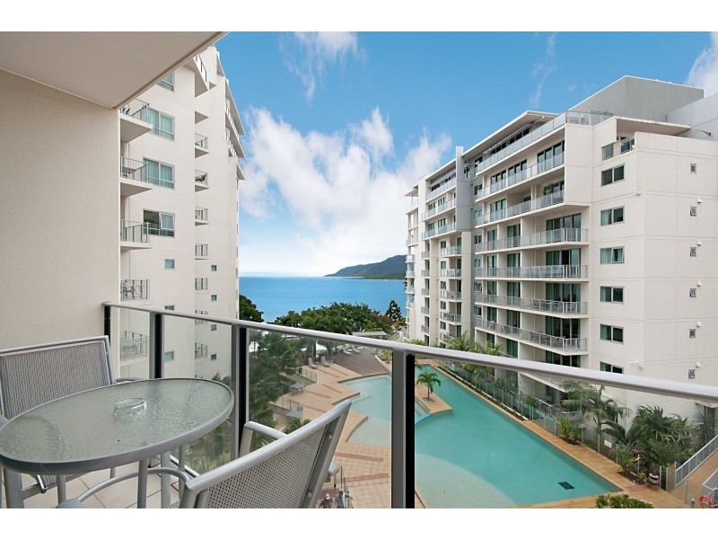 Unit 709/101 – 105 The Esplanade, Cairns QLD 4870