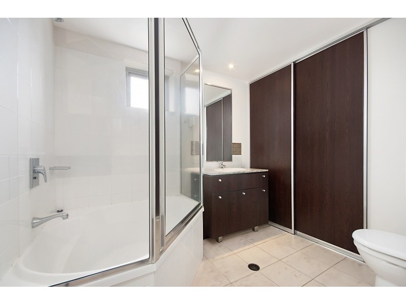 Unit 709/101 – 105 The Esplanade, Cairns QLD 4870