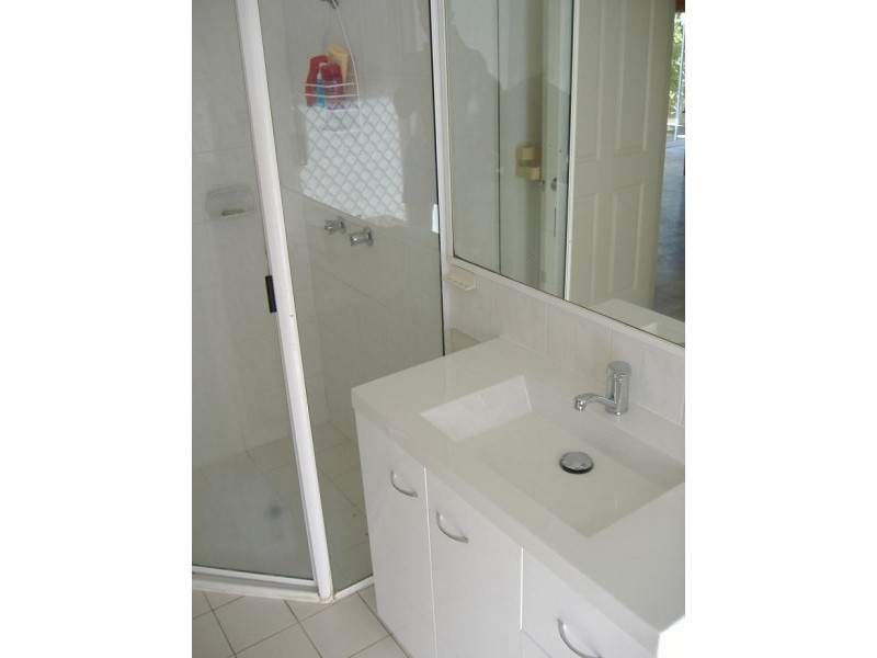 8 Rainy Mountain Place, Smithfield QLD 4878