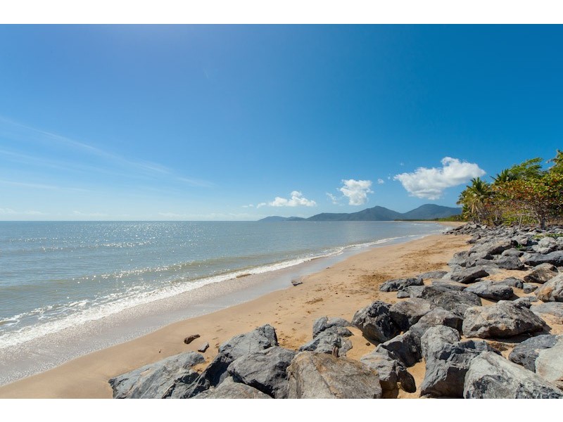 96 – 98 Cinderella Street, Cairns QLD 4870