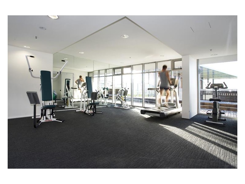 1 Marlin Parade, Cairns City QLD 4870