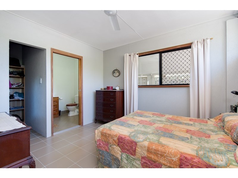 7 Cassava Street, Holloways Beach QLD 4878
